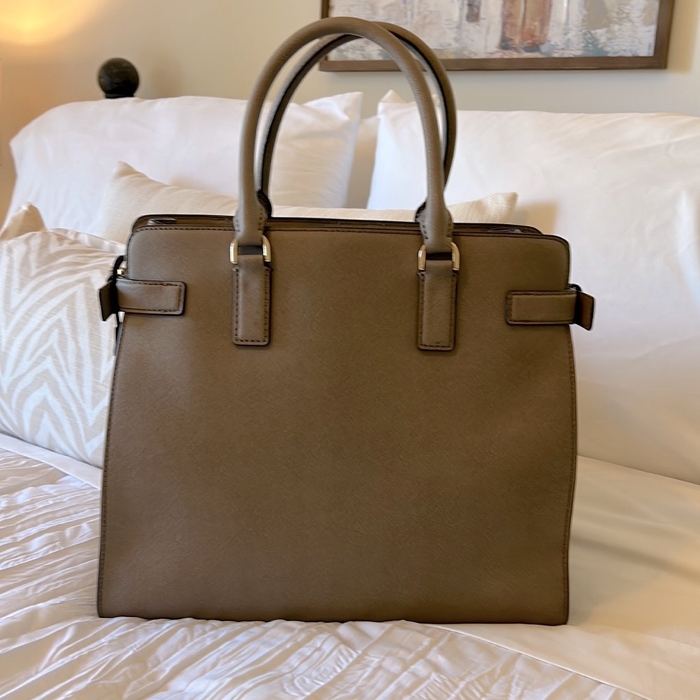 Michael Kors Bag - Picture 2 of 9